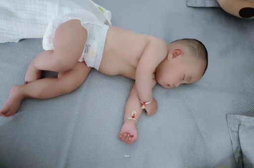 昌乐宝宝突然很多眼屎
